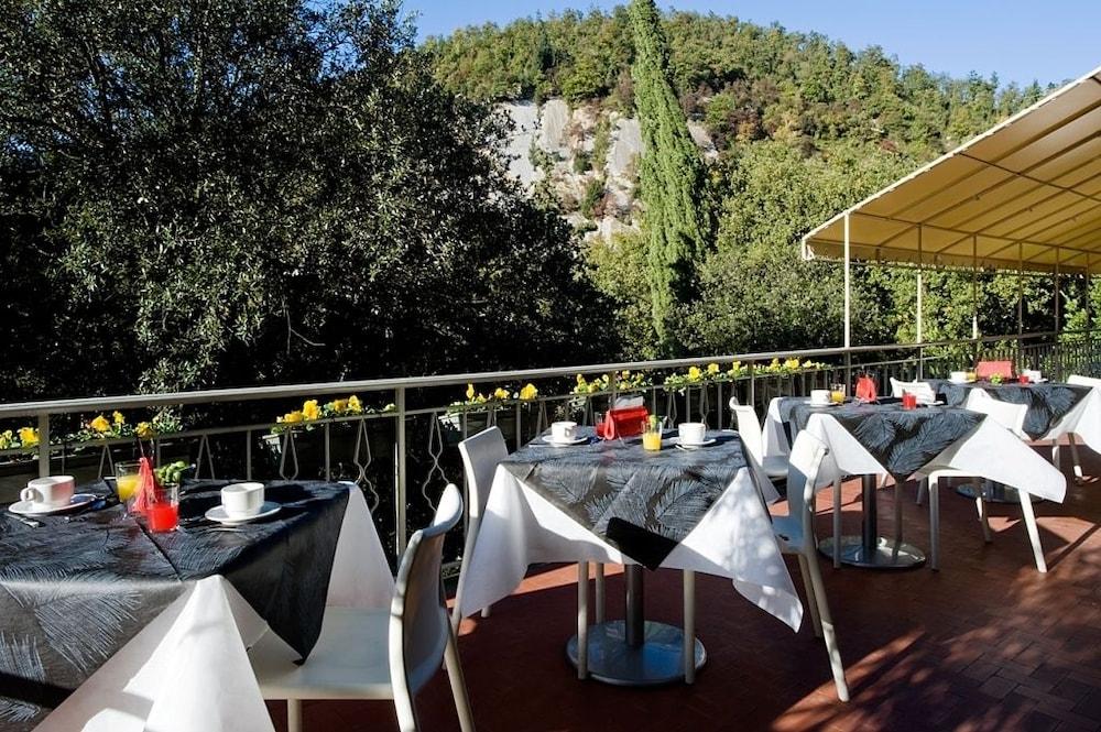 Hotel La Selva Calenzano Bagian luar foto